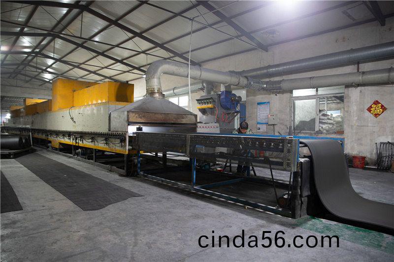 生産設(she)備(bei)